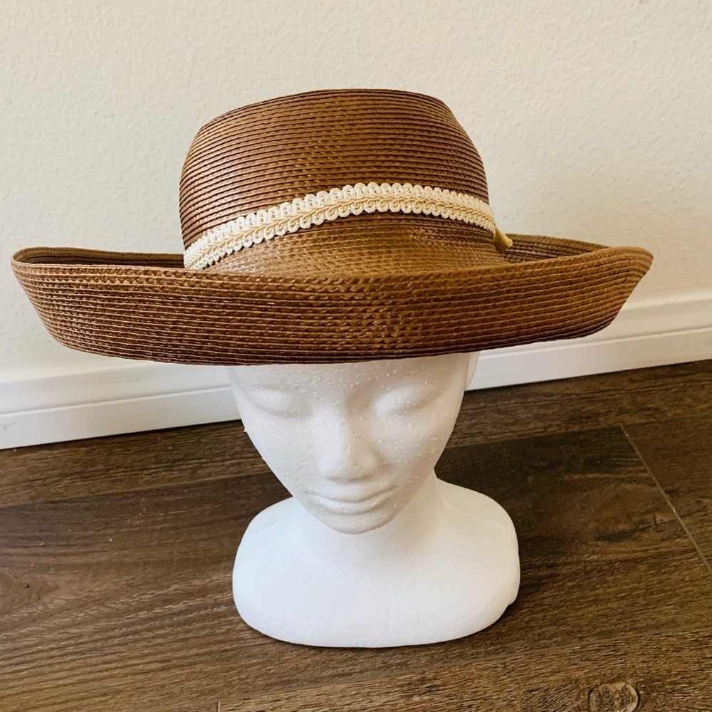 Sun hat - Picture 3 of 10